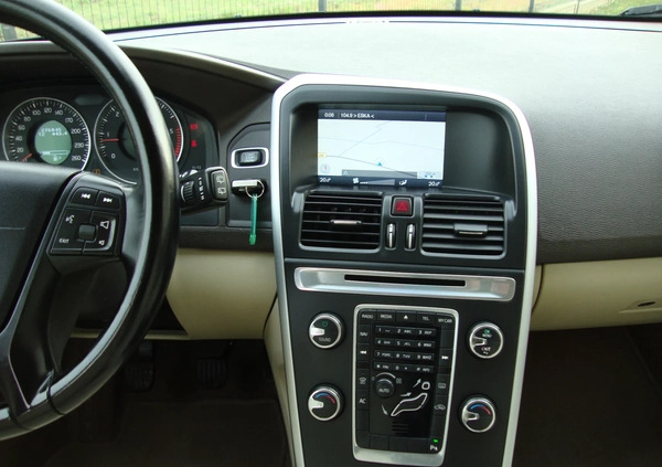 Volvo XC 60 cena 41500 przebieg: 276800, rok produkcji 2011 z Syców małe 379